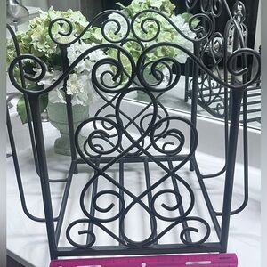 Southern Living at Home Magazine/Newspaper Rack -Black Wrought Iron